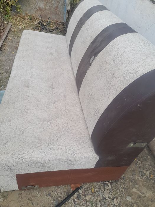 Диван б/у в норм состояний