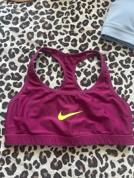 Бюстиета Nike/ Adidas