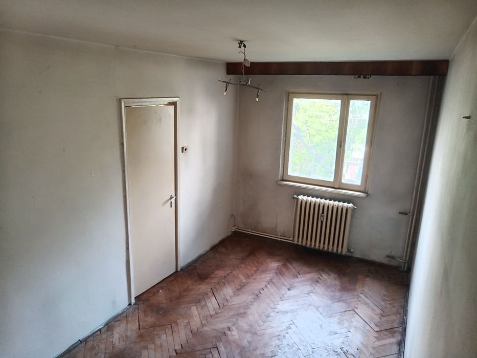 Apartament 2 camere zona Alexandru cel Bun