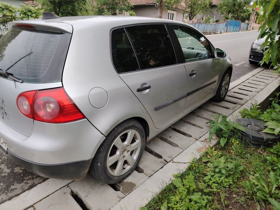 Golf 5 2.0 tdi 136 cp