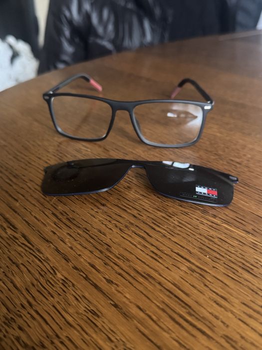 OCHELARI Tommy Hilfinger cu dioptrii de vedere si rama magnetica