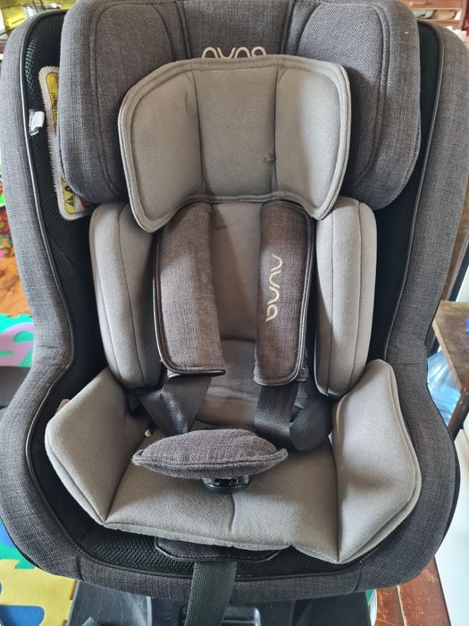 Nuna rebl plus 360 I size cu isofix si picior