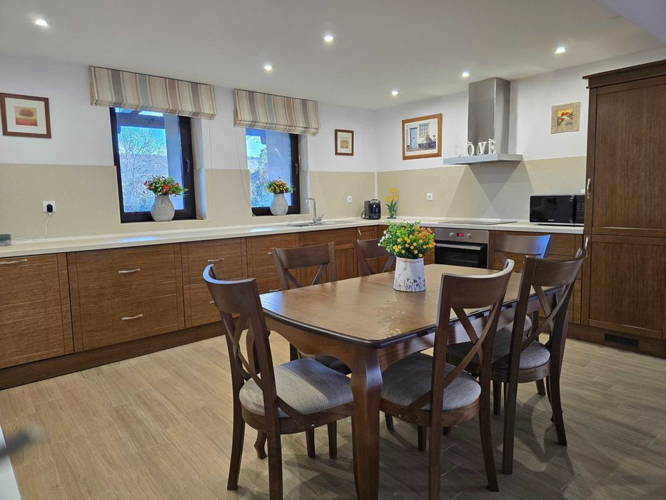 Продава се Къща в с. Церова кория, Област Велико Търново - 250 кв.м за 1400 €/кв.м - Снимка #5