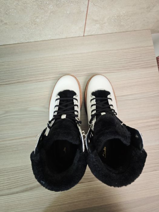 Ghete de dama Clarks
