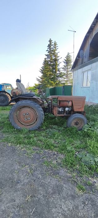 Продам трактор Владимирец