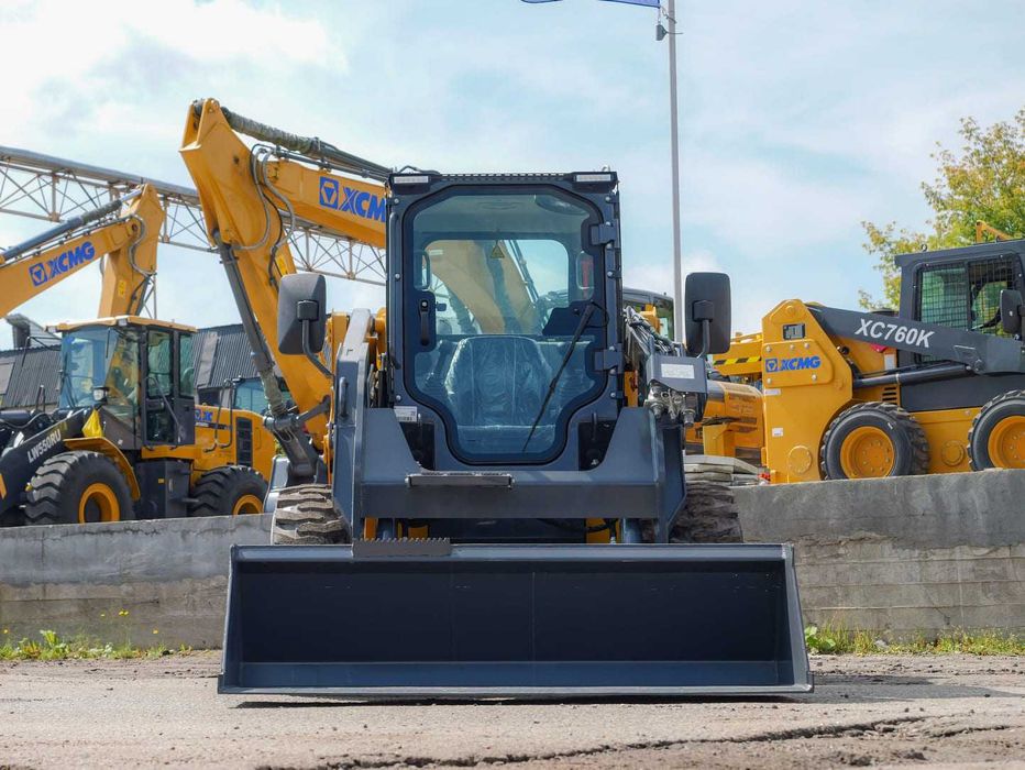 Мини-погрузчик XCMG XC740K -(0,45м³). SR760RU -(0,6м³)