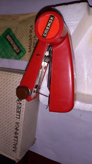 Продаю швейная машинка стежок.