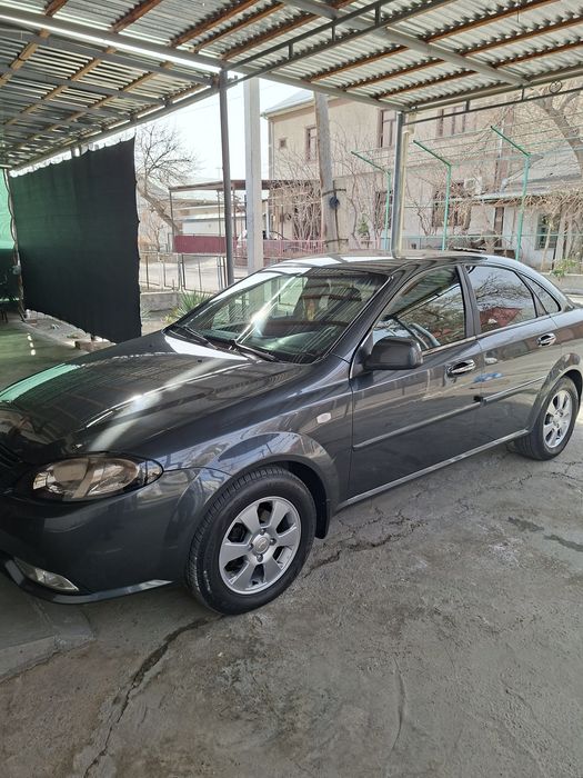 Жентра механика сотилади