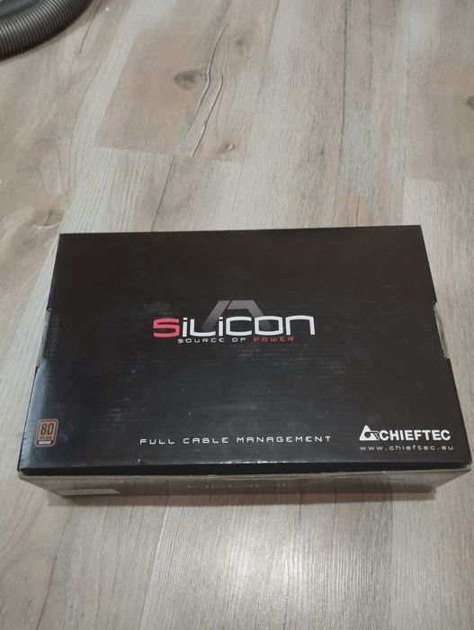 Продам блок питание. Chieftec Silicon 650W.80+Bronze.