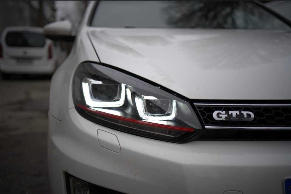 Faruri LED VW Golf 6 (2008-up) Golf 7 U Design Rosu GTI Dinamic