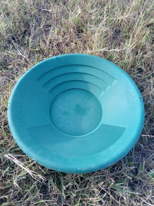 Лотка для золотодобычи