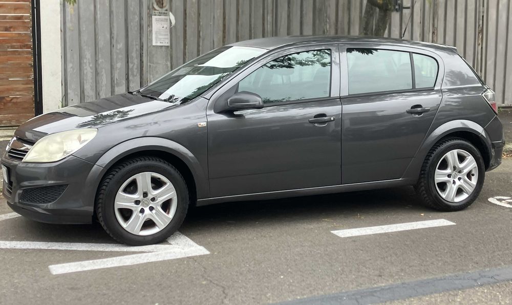 Opel Astra H 1.6 115 CP | 142.000 km | Unic proprietar | Istoric