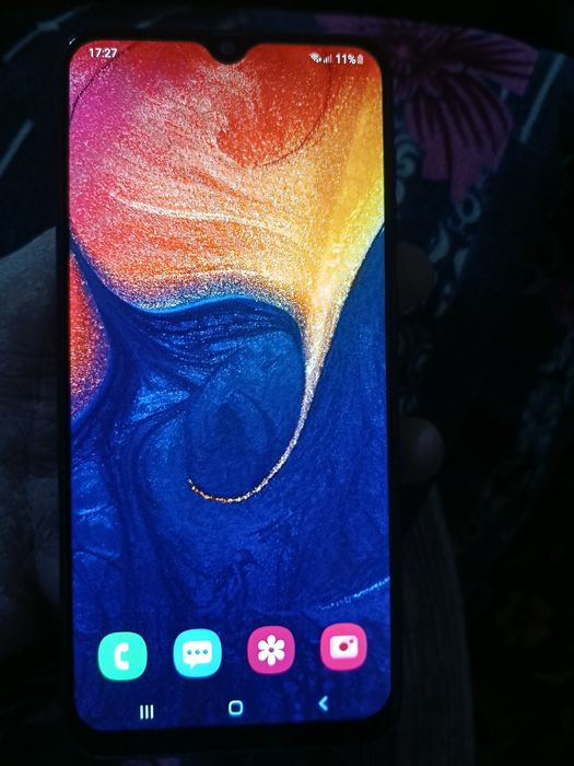 Samsung a 50  xoladi normal
