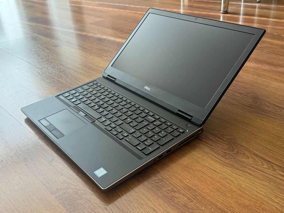 15.6' Full HD IPS Core i9-8950HK DELL Precision 7530 32GB DDR4/256GB NVMe/Quadro P3200 6GB/Бат 4ч