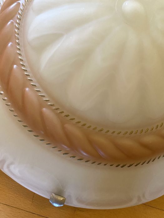 Aplica lustra corp de iluminat