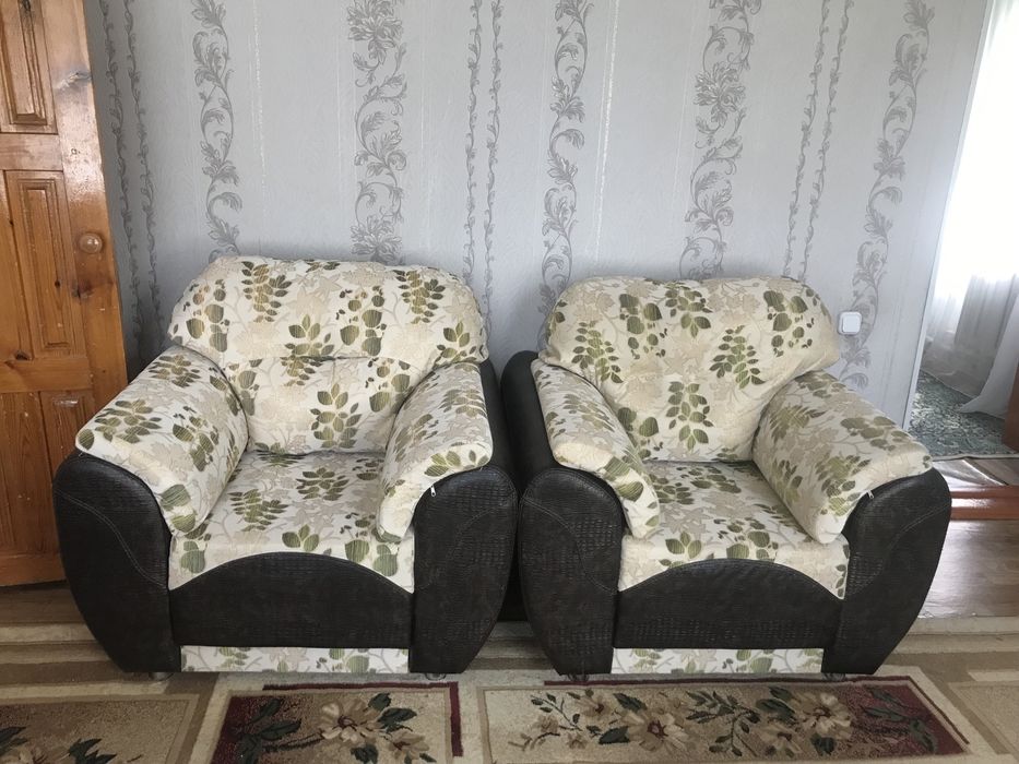 Продам комплект диван и кресло