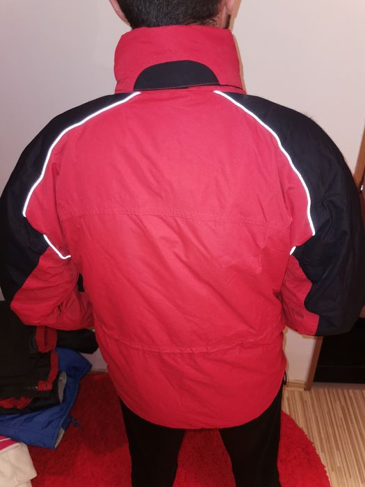 Geaca impermeabila mărime M