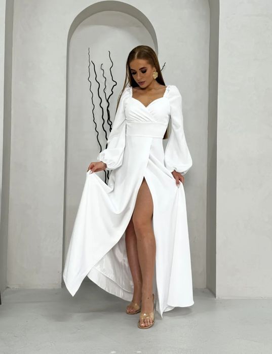 Платье белое в пол с разрезом