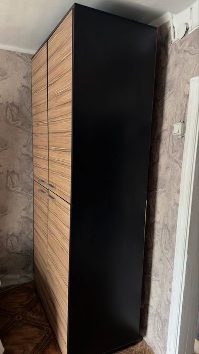 Шкаф плательный продам