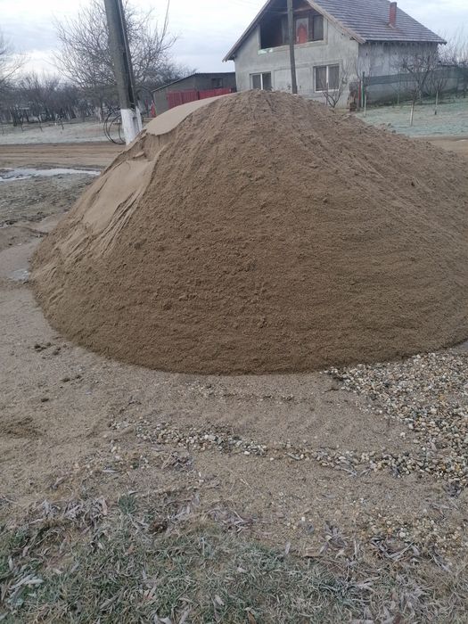 Nisip spălat de Mureș.