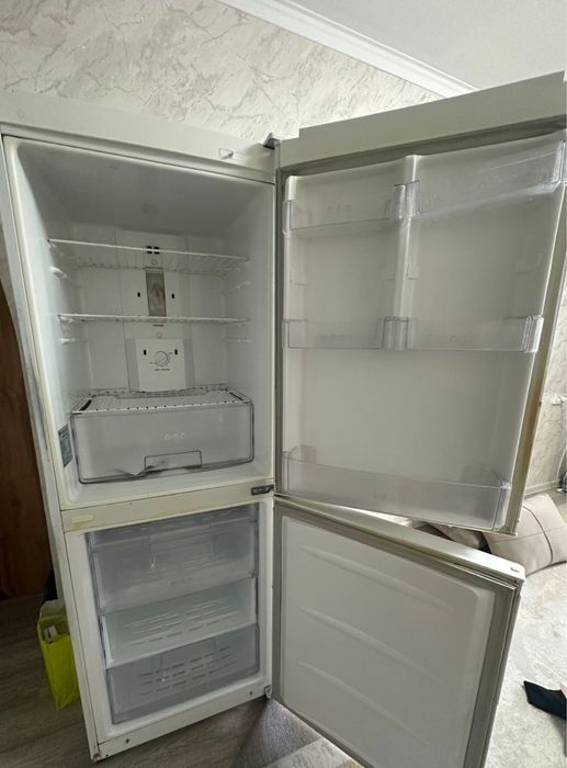 Холодильник LG бу продается