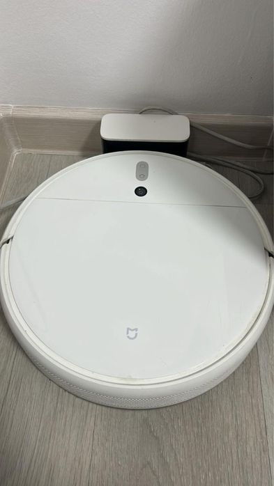 Робот-пылесос Xiaomi Mi Robot Vacuum-Mop