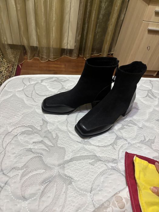 Новые сапожки покупала за 100$ не носила не разу