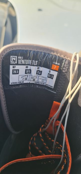 Placa , boots, snowboard