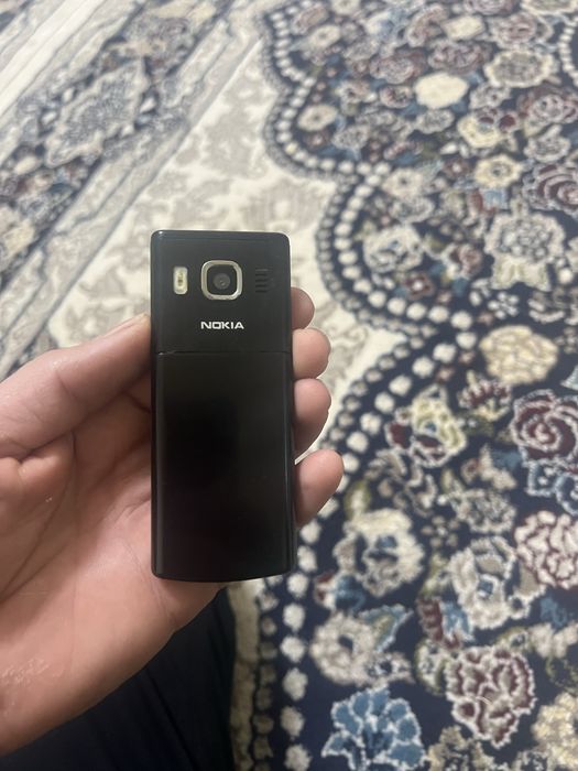 Nokia 6500 classik.