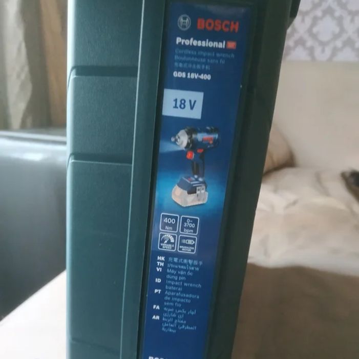 Bosch GDS 18V 400 - ударен гайковерт - чисто нов!