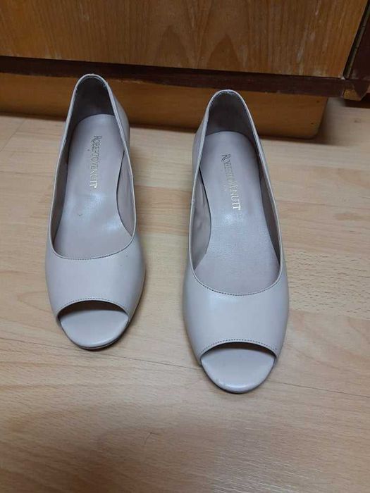 Оригинални нови луксозни дамски обувки Roberto Venuti-Milano