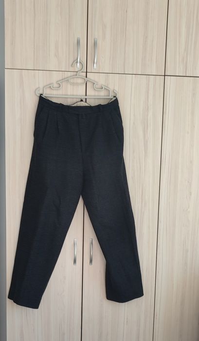 Мъжки панталон , чер с бели, светли ивици ивици