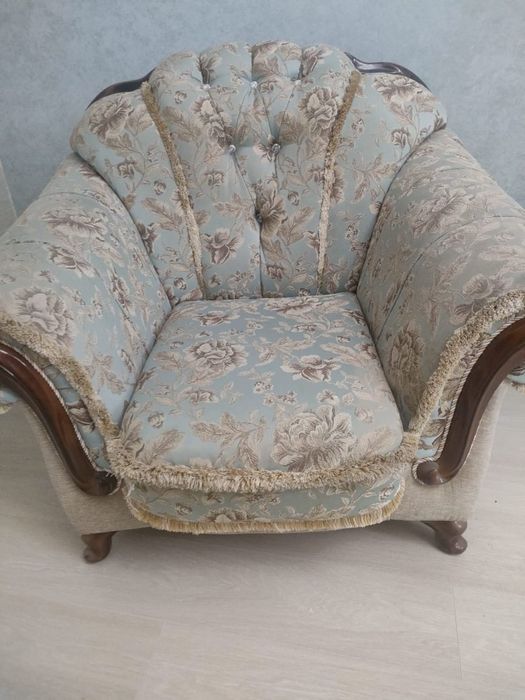 Продам мягкий уголок