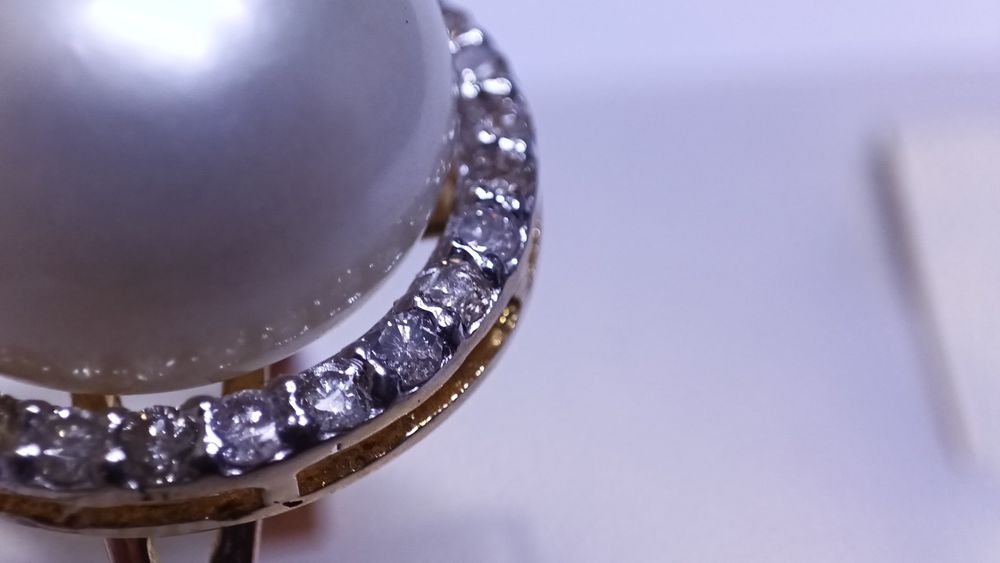 Кольцо с бриллиантами и жемчугом