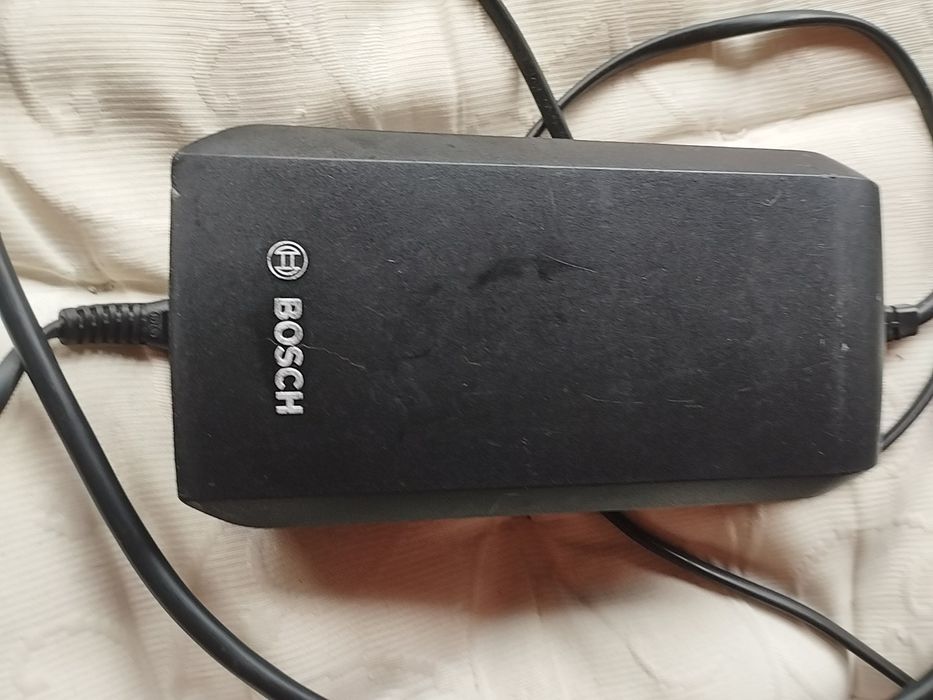 Încărcător bicicletă electrică Bosch cube Scott 4A fast charge haibike