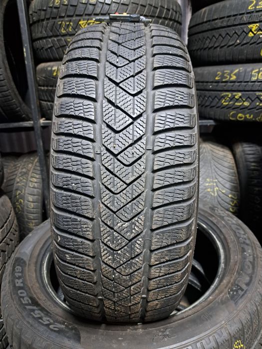 Anvelope desperecheate 245/40 R19 Nokian și 225/55 R17 Pirelli