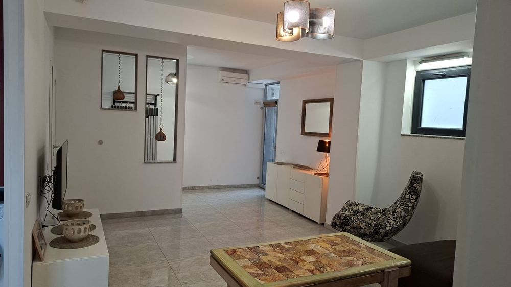 Fara comision,înch  2 camere,4 apart,et1  zona Spital fundeni