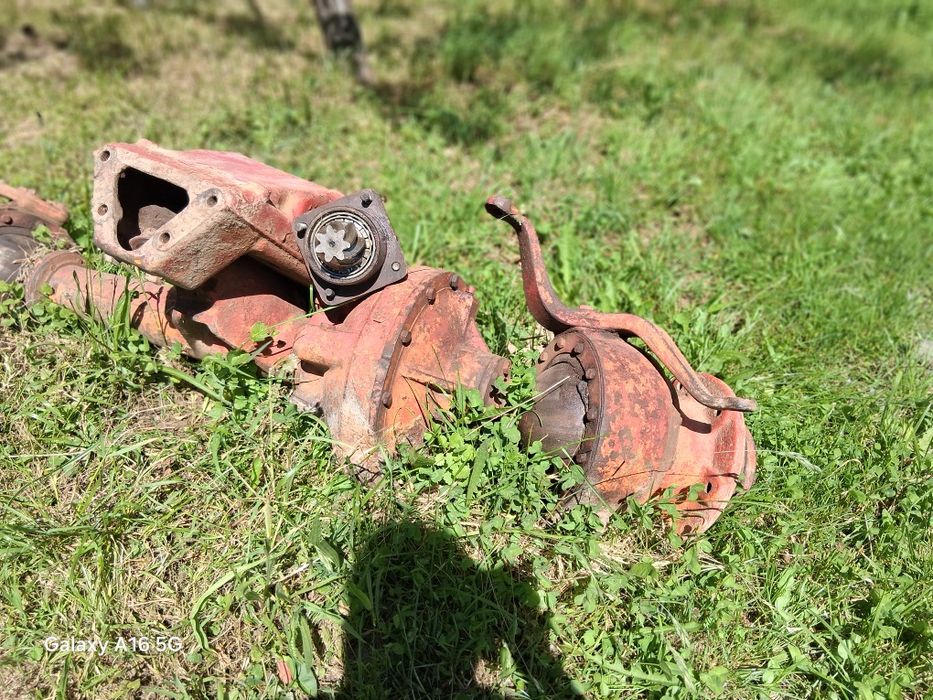 Punte ,axa  Tractor DT 445 sau 651,reductor