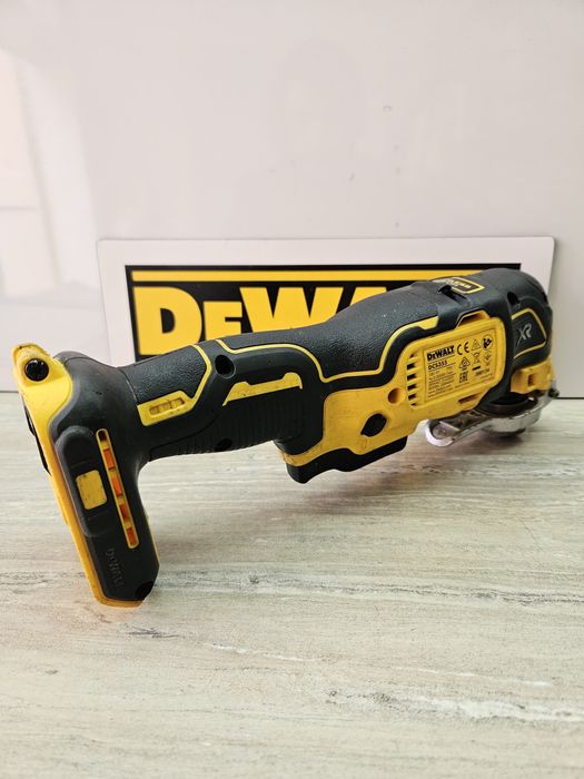 Dewalt Мултифункционален Инструмент DCS355 18V.