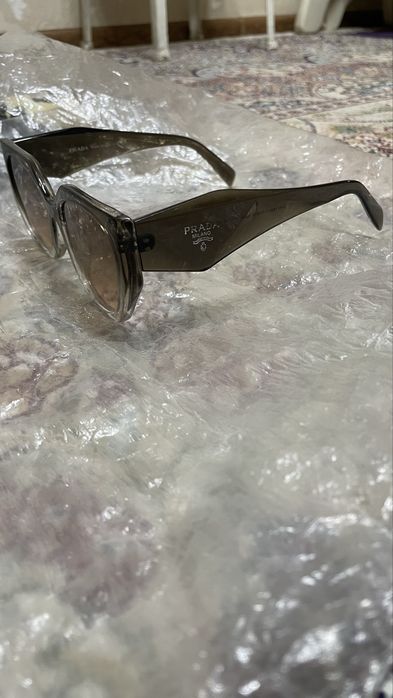 Очки prada фирменные
