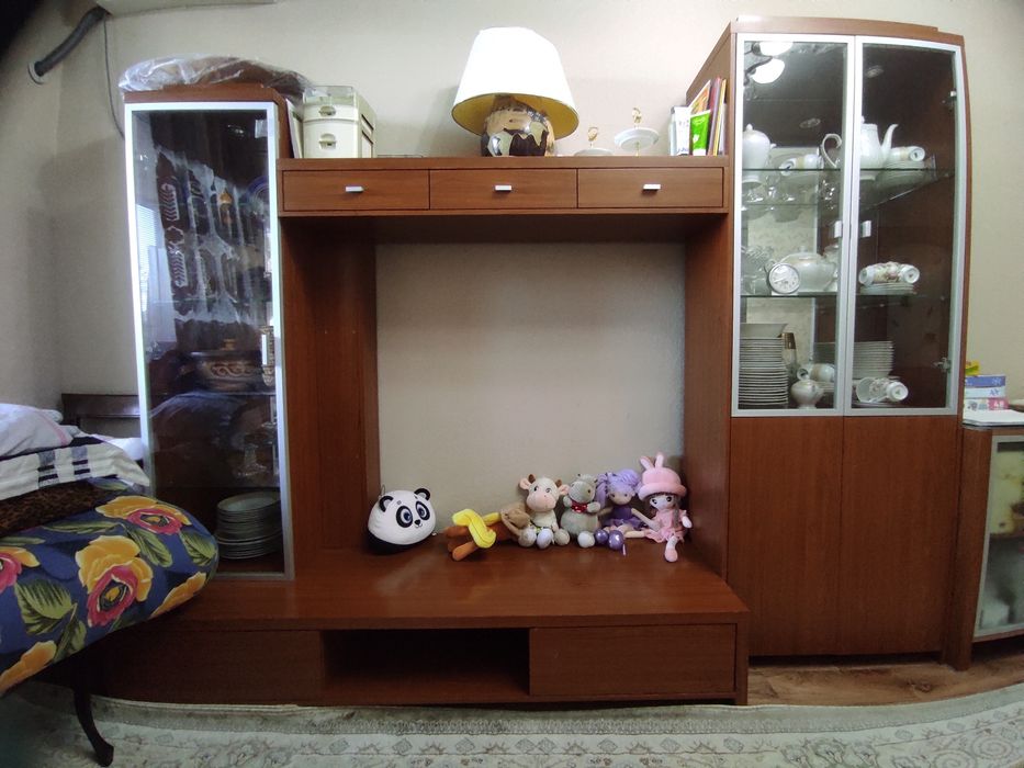 Стенка горка для посуды