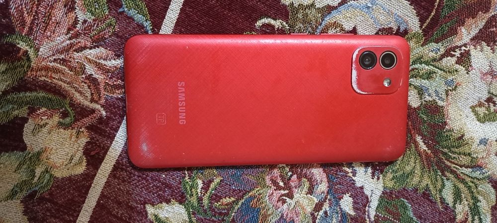 Продаю телефон Самсунг Galaxy A03 64 ГБ