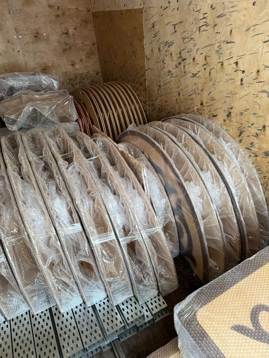 Столы круглые квадратные от 23000