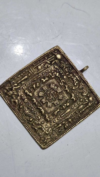Amuleta astrologica tibetana de protectie