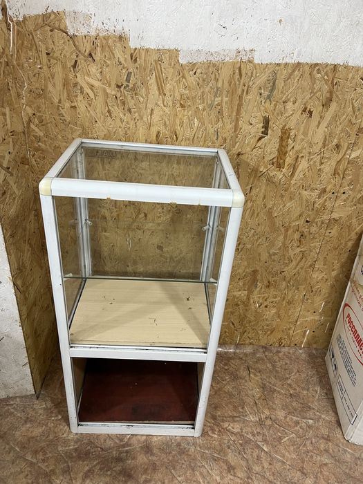 Продам стеллажи