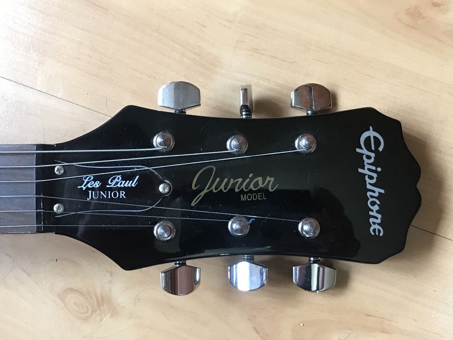 Epiphone Les Paul Junior електрическа китара