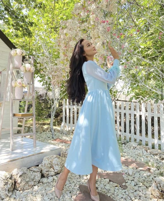 Женская одежда, платье