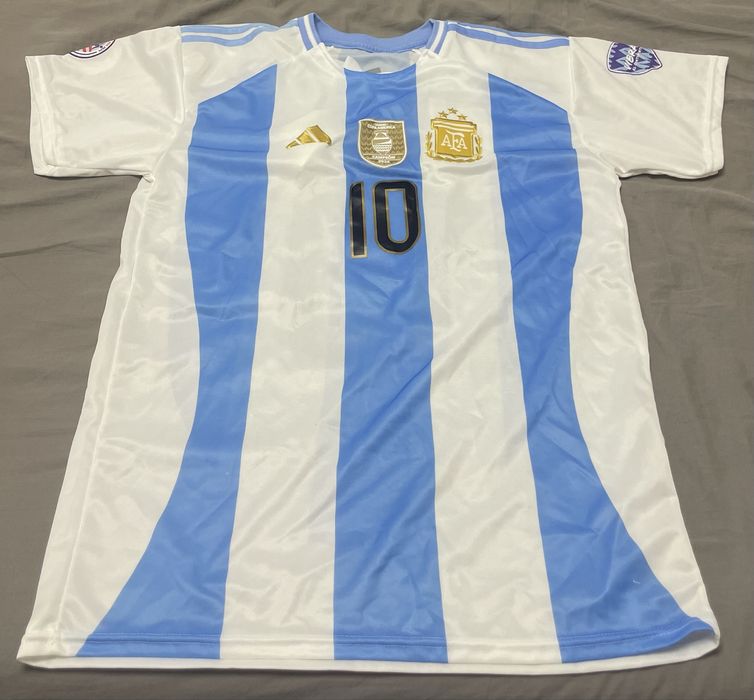 compleu de fotbal Messi