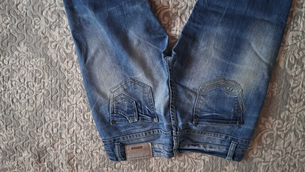 Vand pantalon blug marime 27