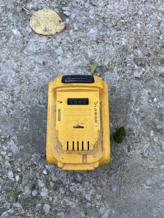 Батерии DEWALT 18V